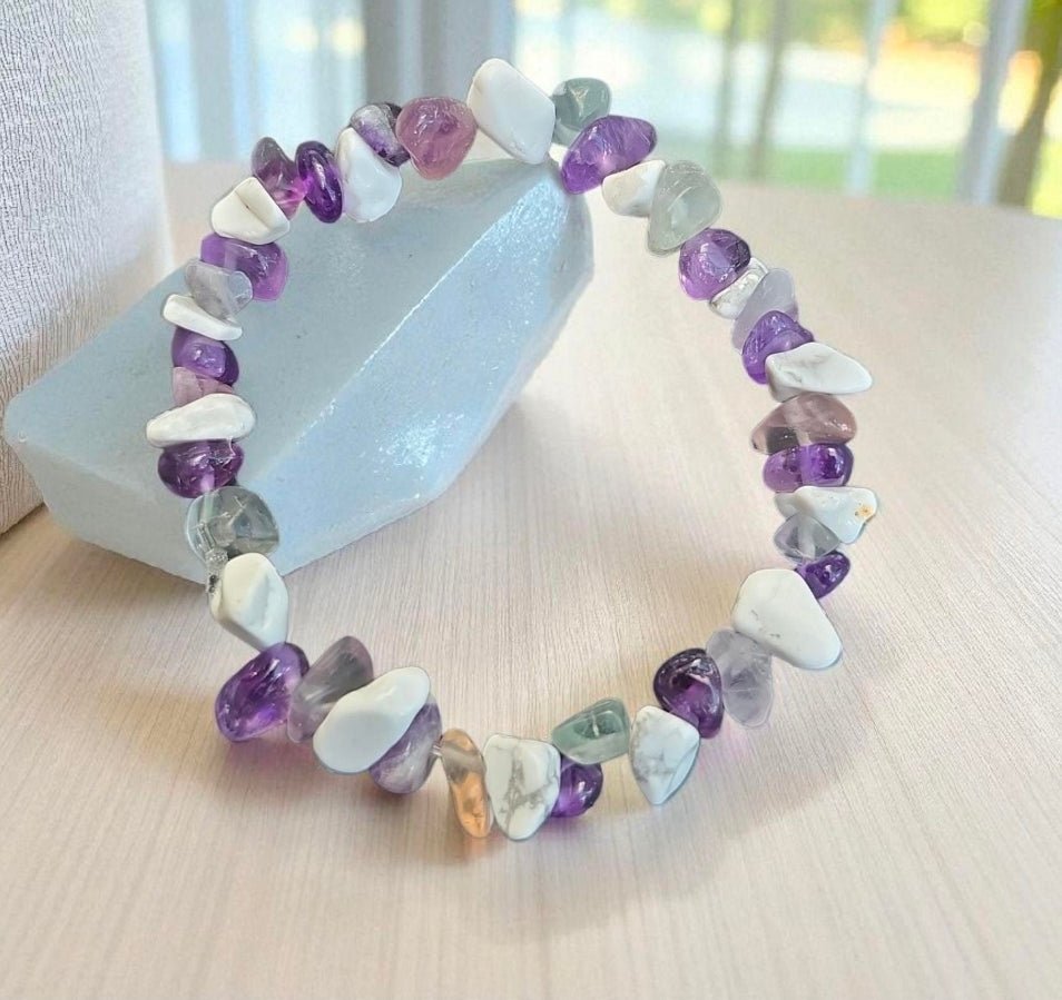 Clear Quartz, Fluorite & Howlite Bracelet - Stress Relief & Calm Mind Crystal Jewellery - Handmade Chip Bracelet - Cornish Creations