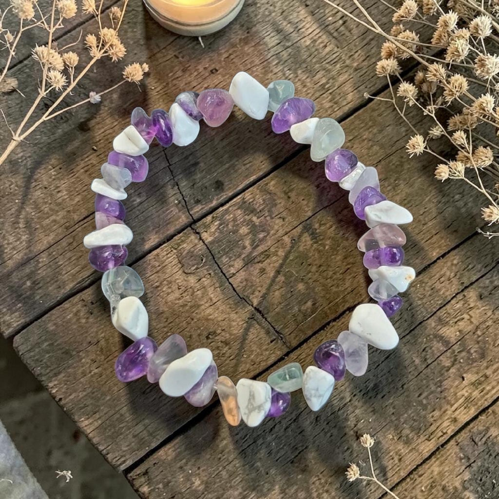 Clear Quartz, Fluorite & Howlite Bracelet - Stress Relief & Calm Mind Crystal Jewellery - Handmade Chip Bracelet