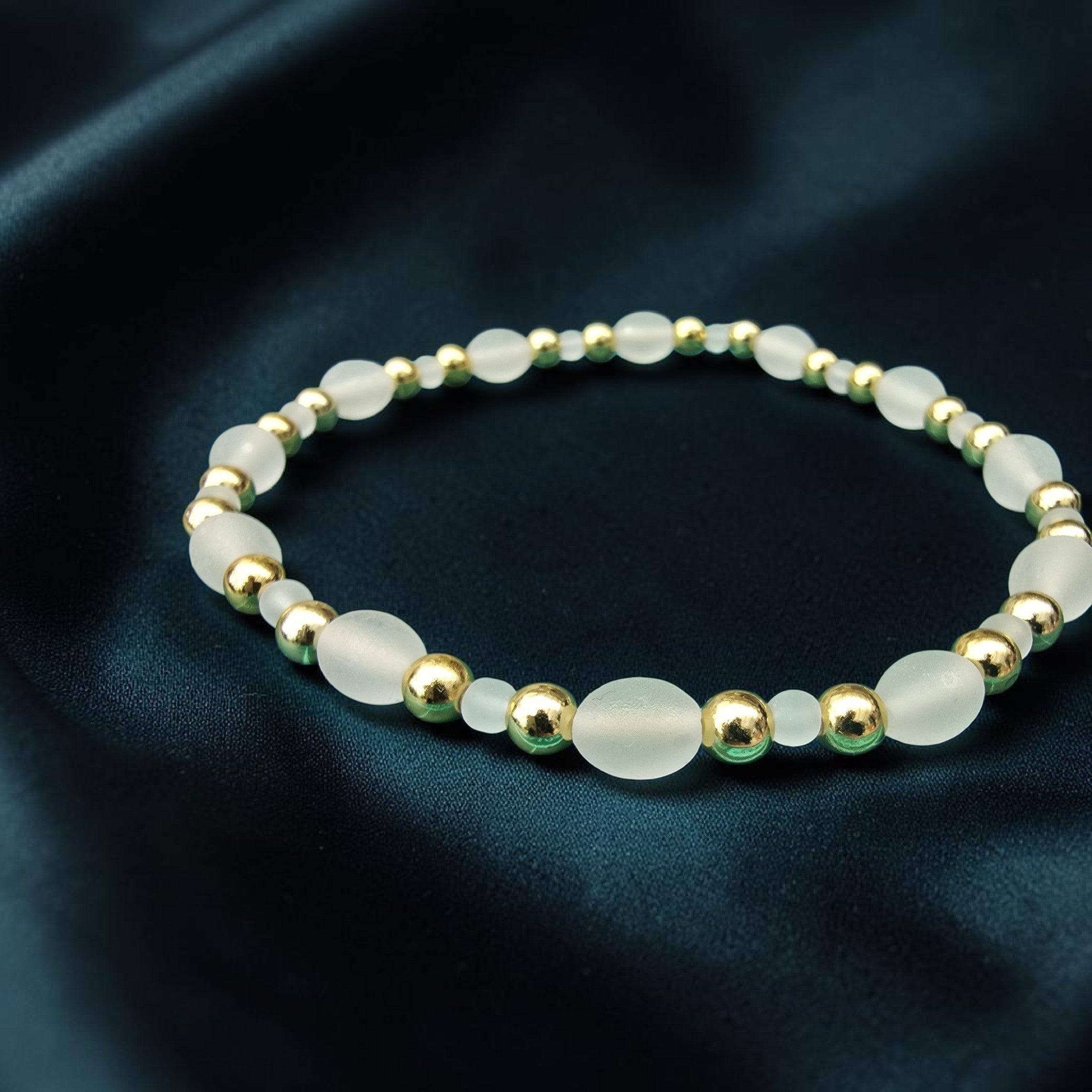 Frosted Bead & Gold Anklet