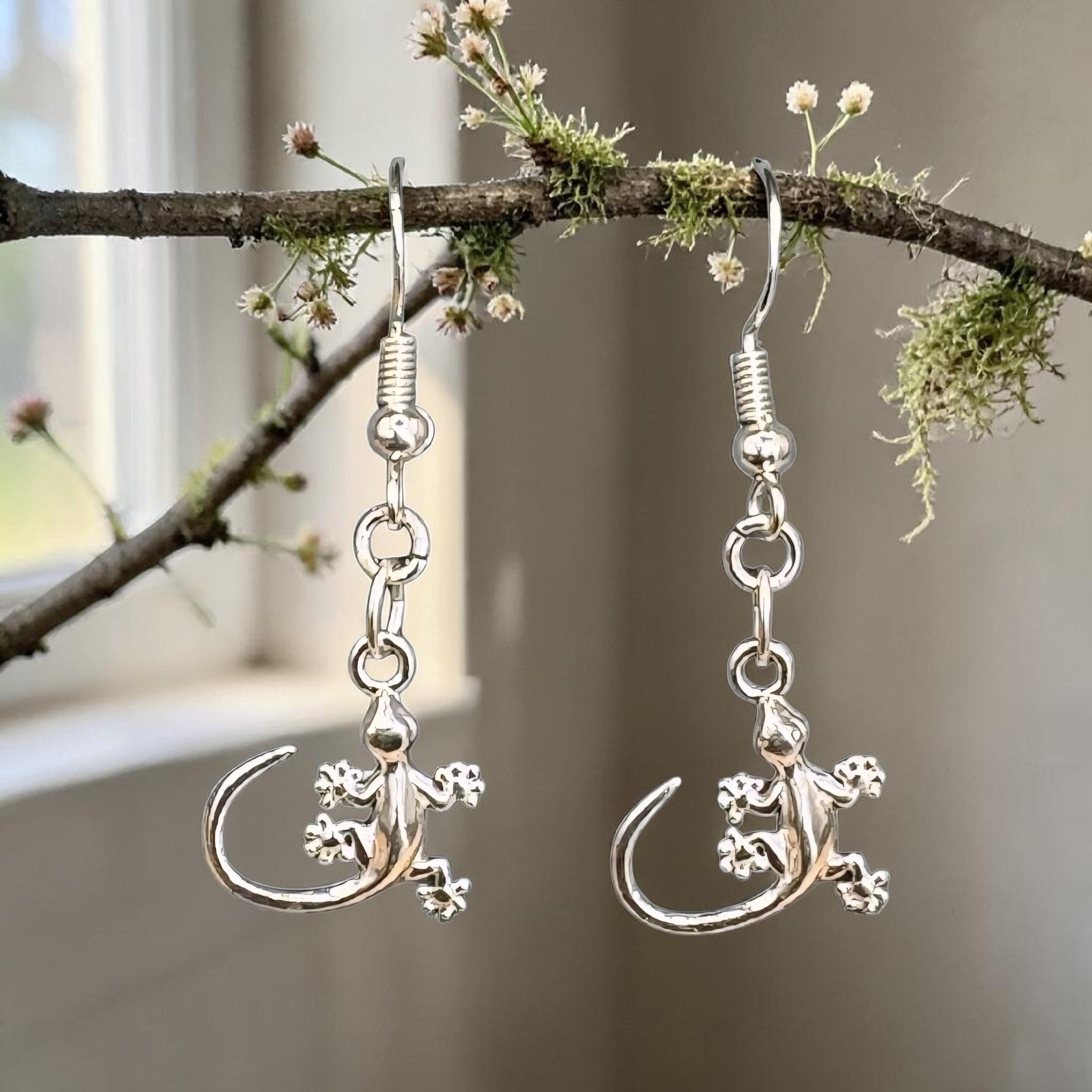 Gecko Earrings - Silver Lizard Earrings - Nature Inspired Jewellery - Minimalist Animal Earrings - Boho Earrings - Gift for Her - Sterling Silvee