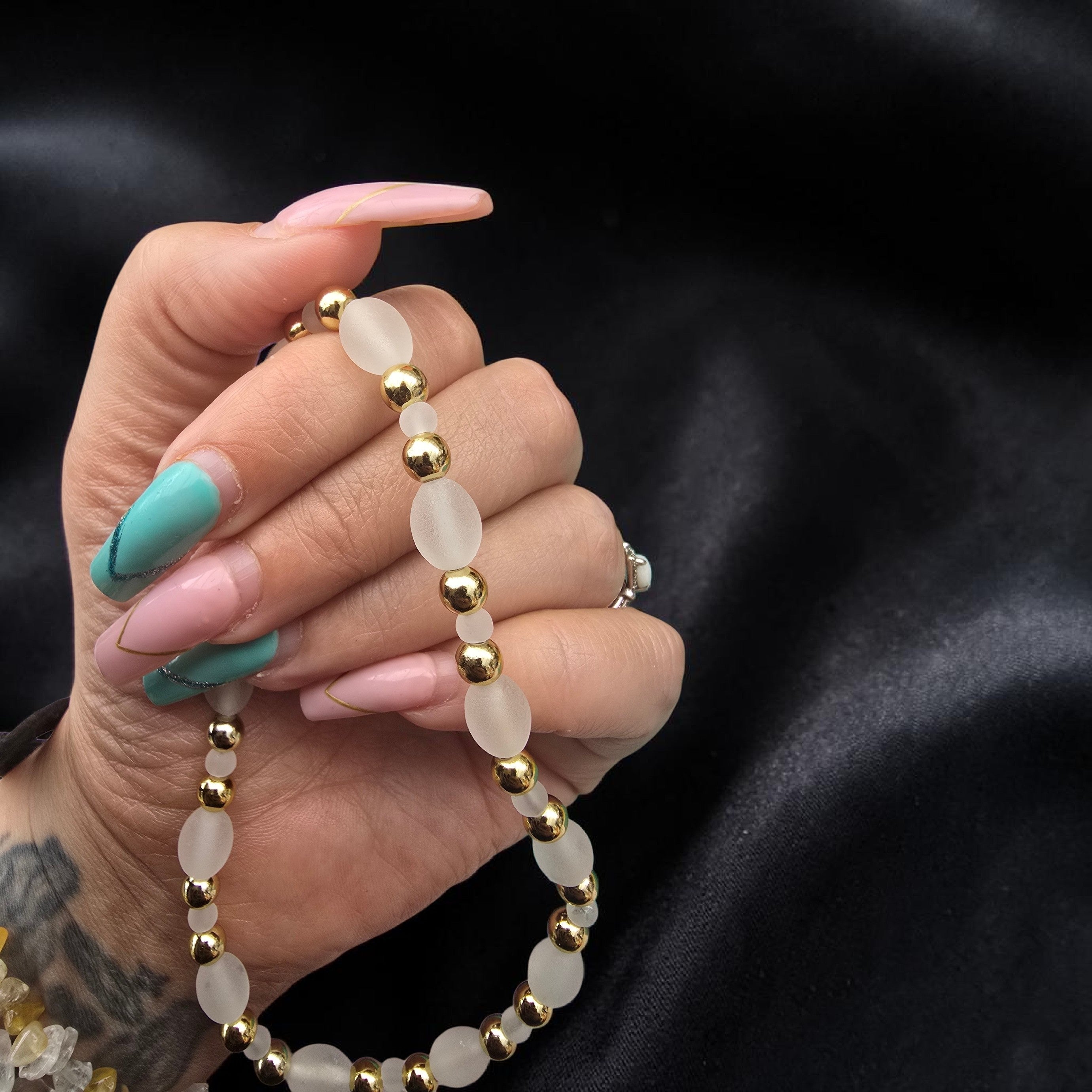 Frosted Bead & Gold Anklet