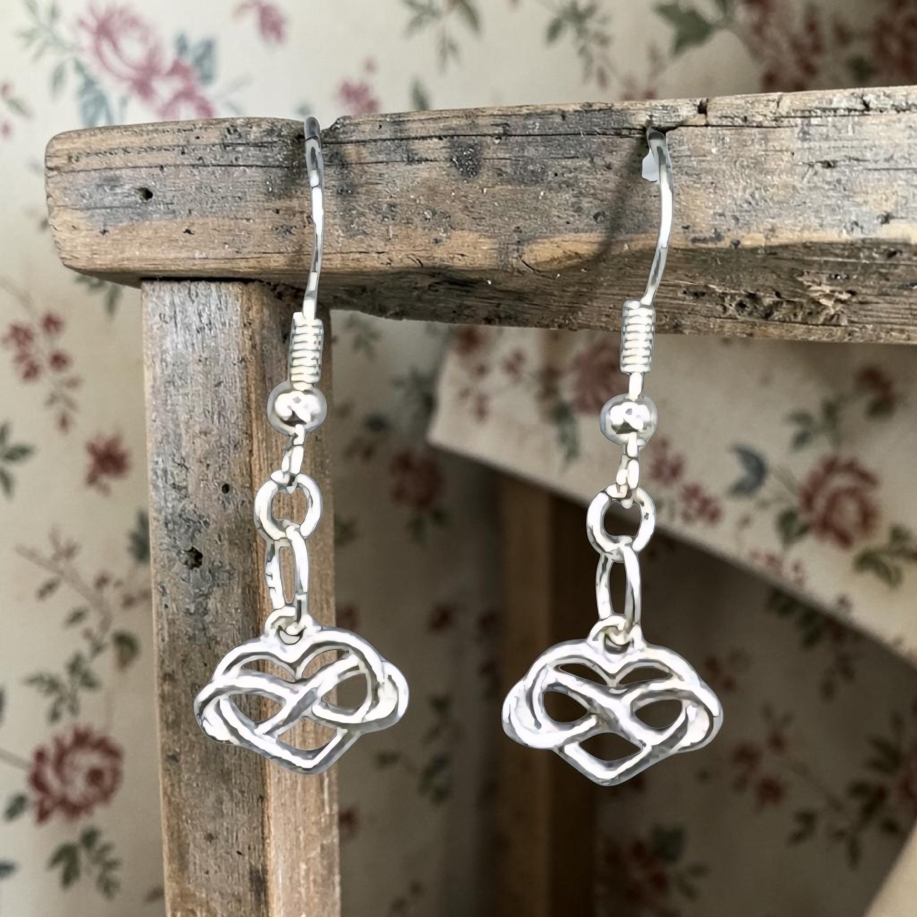 Infinity Knot Earrings - Celtic Infinity Earrings - Eternal Love Jewellery - Silver Dangle Earrings - Minimalist Jewellery - Gift for Her