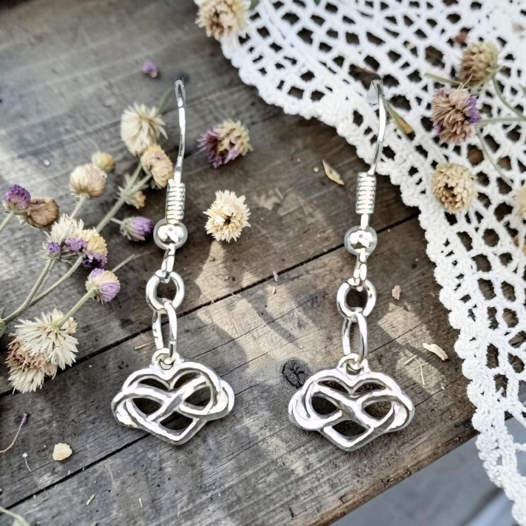 Infinity Knot Earrings - Celtic Infinity Earrings - Eternal Love Jewellery - Silver Dangle Earrings - Minimalist Jewellery - Gift for Her